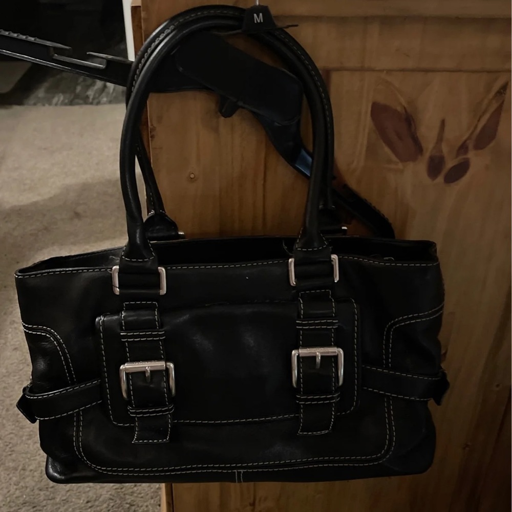 Black leather Michael Kors purse